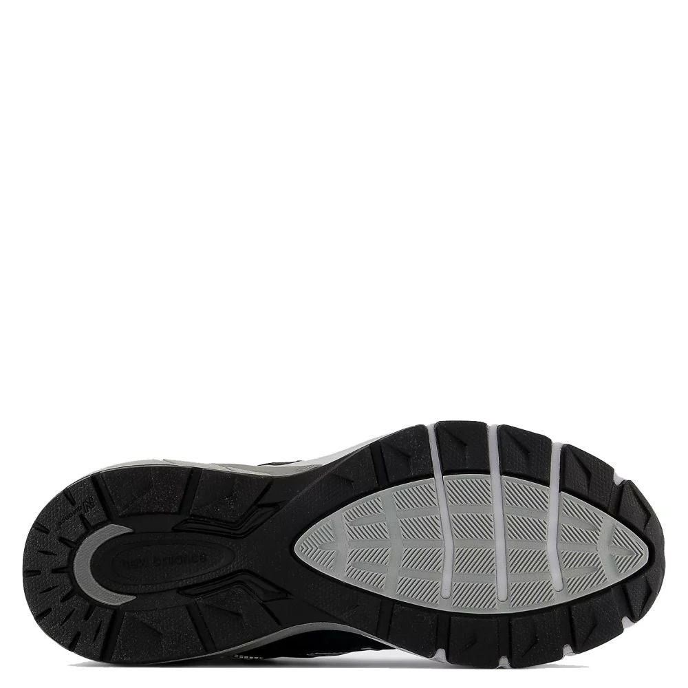 New Balance Women's Made In US 990v5 In Navy With Silver 6 New Balance Women's Made In US 990v5 In Navy With Silver - Image 4